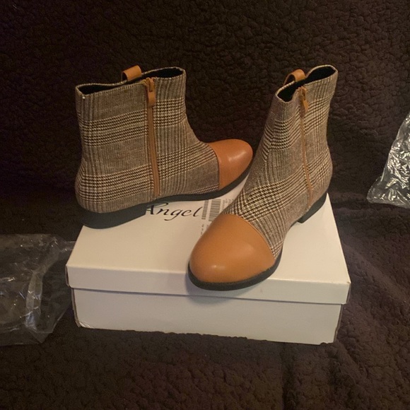 Plaid/peanut butter stylish ankle boots!  Very stylish! - Picture 2 of 10